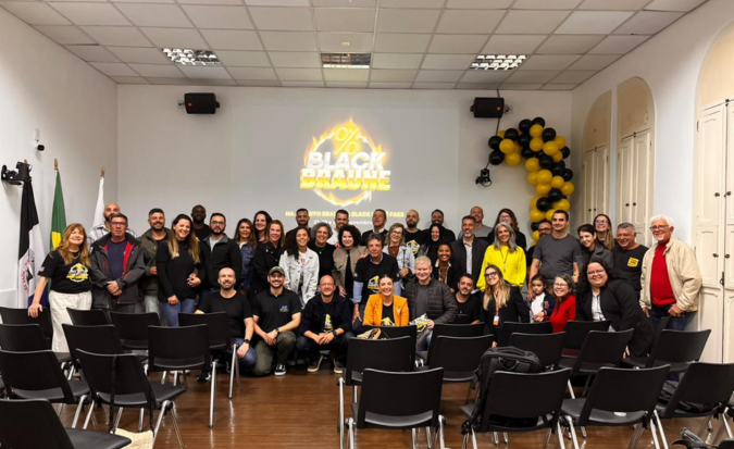 ACIANF apresenta a Black Braune a lojistas do centro de Nova Friburgo